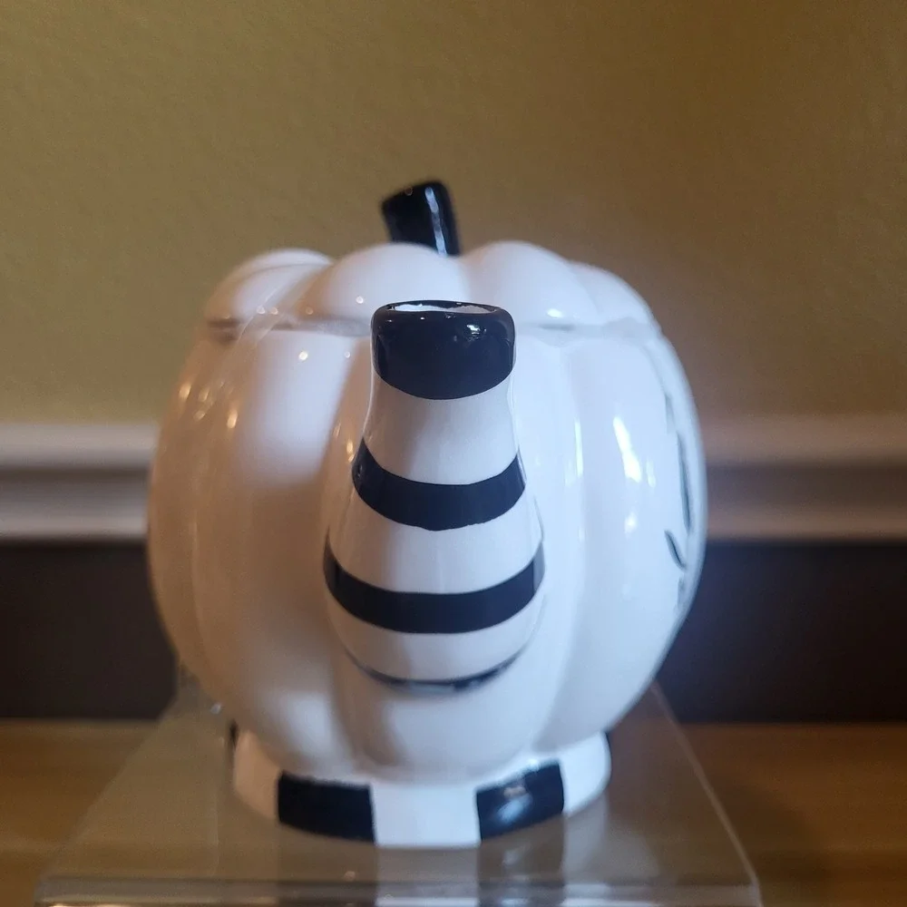 Little Village Transpac Shelly Comiskey Halloween Jack O Lantern Teapot NEW